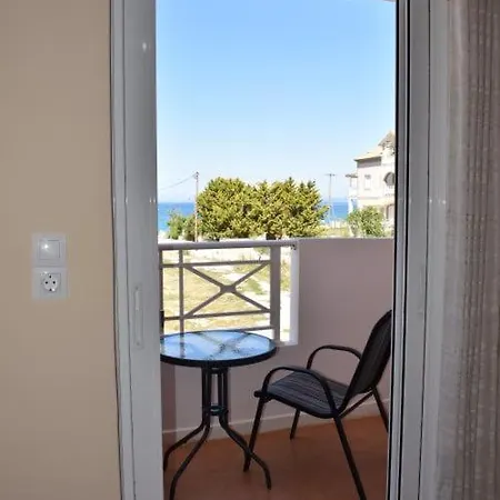 George And Dina Sea View *
